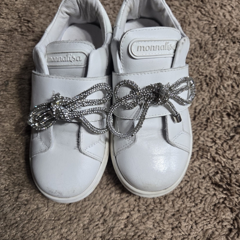 Monnalisa White Kids Shoes with Silver Accents